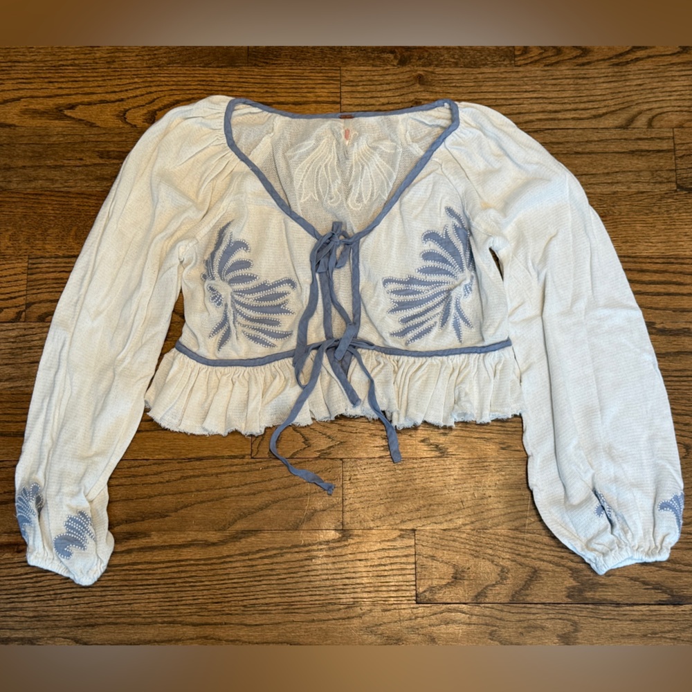 Free People White & Blue Festival Cropped Blouse - Medium